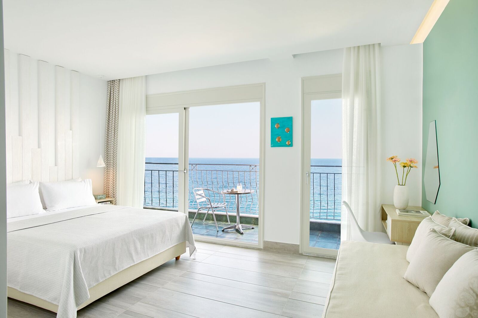 Superior, Quadruple, Sea View
