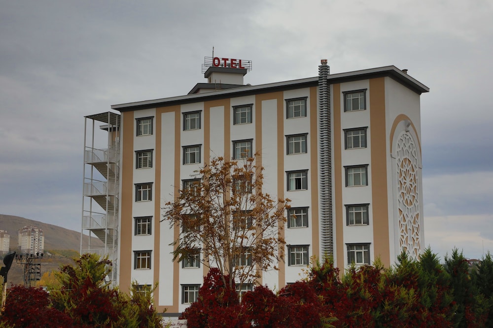 Tiryandafil Hotel 2/44