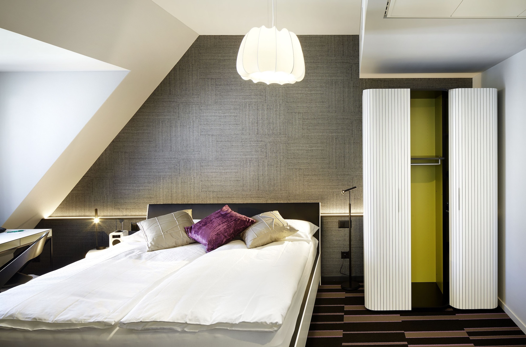 LIFESTYLE, DOUBLE BED