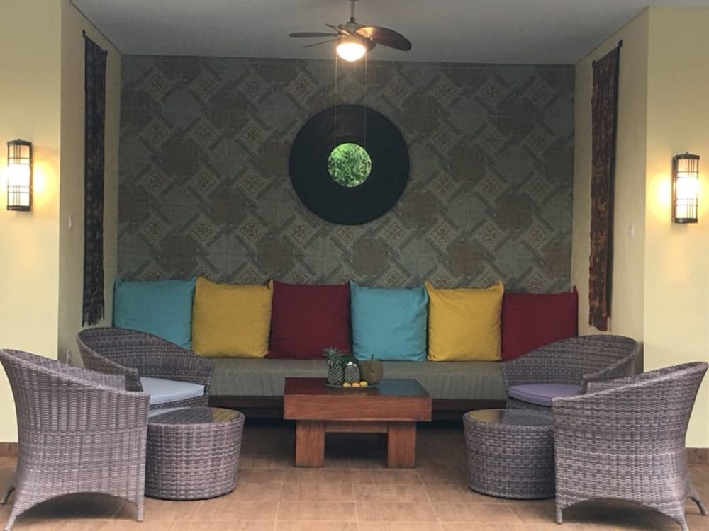 Villa Nirvana 61/81