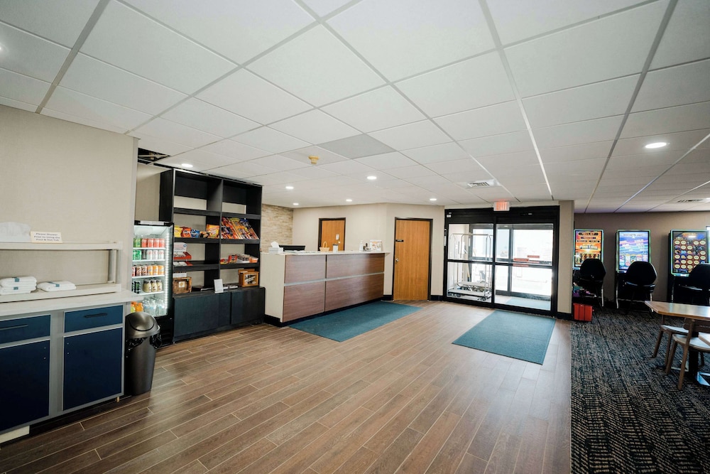 AmericInn by Wyndham Tomahawk 43/50