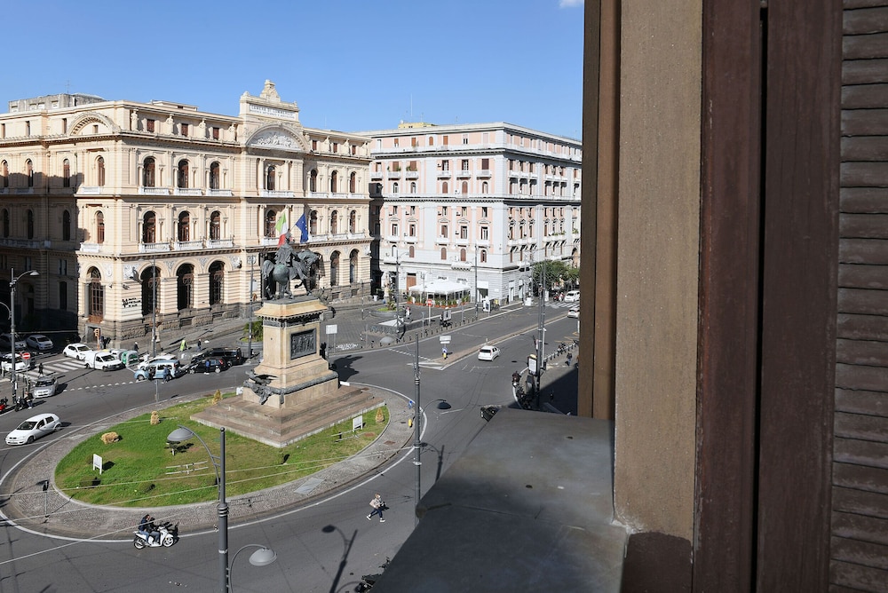 Napoli Rooms&Suite 43/50