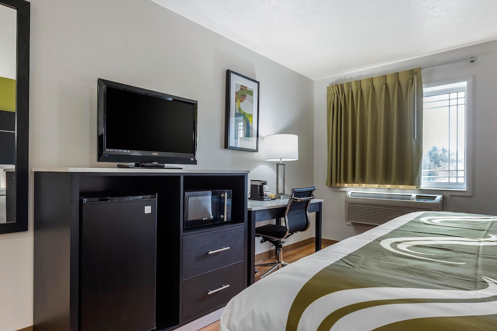 Quality Inn Coraopolis - Pittsburgh Airport 10/32