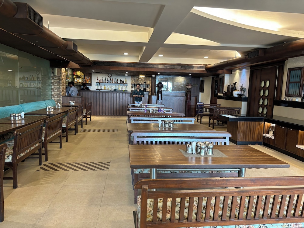 THE SILVERADOR RESORT CLUB 17/24