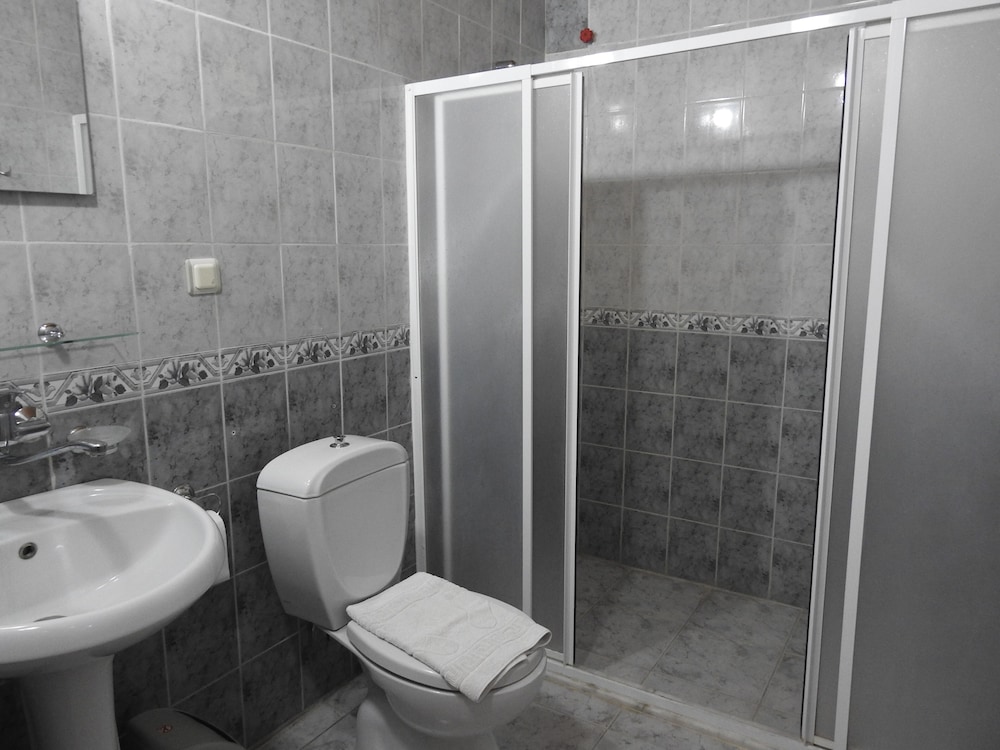 Ali Babas Guesthouse 32/42