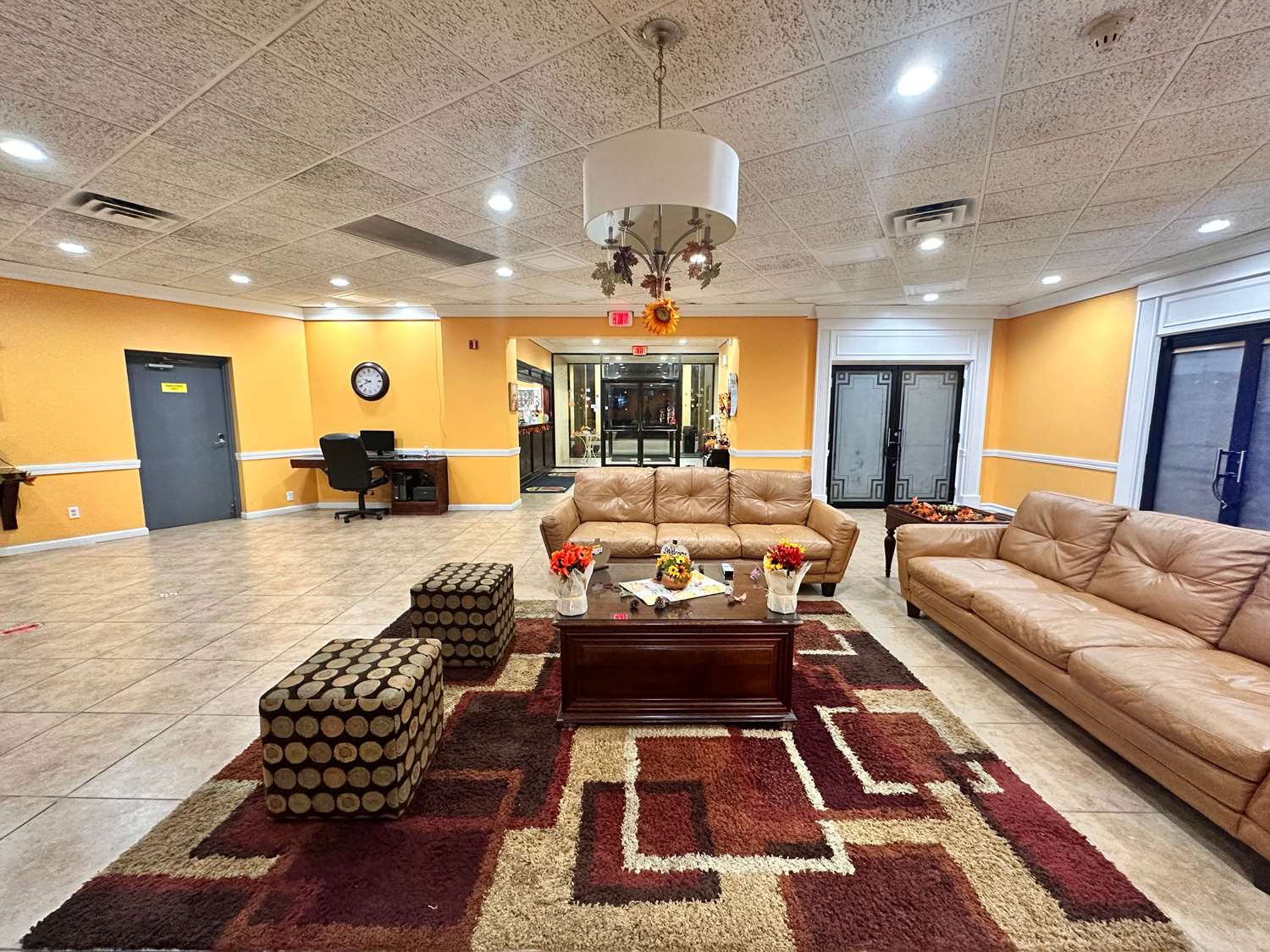 Super 8 by Wyndham Harrison OH 23/37