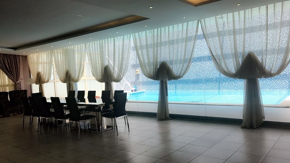 GOLDEN MARINA RESORT 11/50