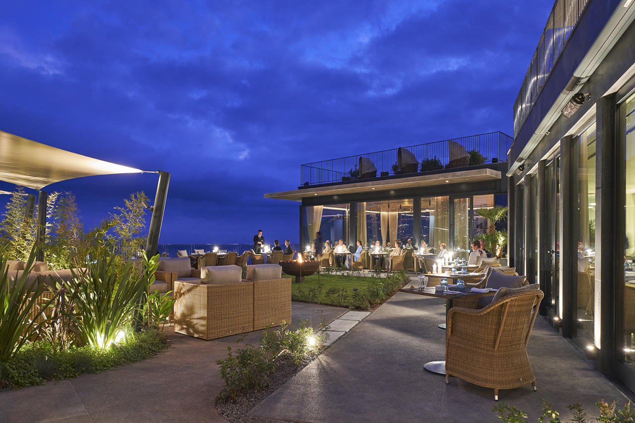 Les Suites At The Cliff Bay 32/34