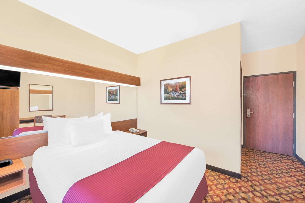 Microtel Inn & Suites By Wyndham Aransas Pass/Corpus Christi 10/30