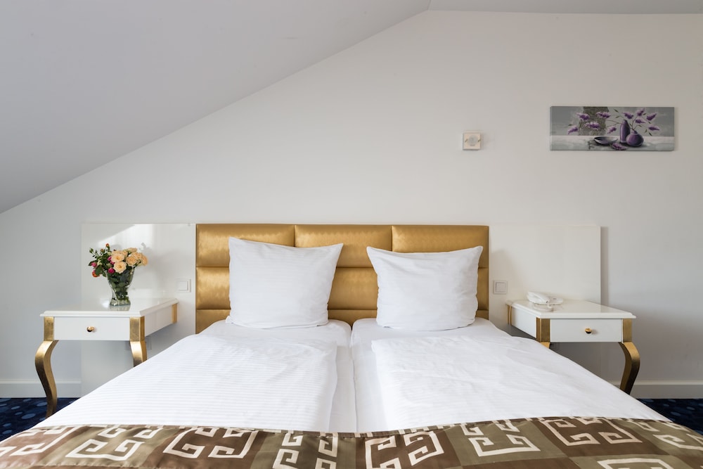 STANDARD, DOUBLE BED