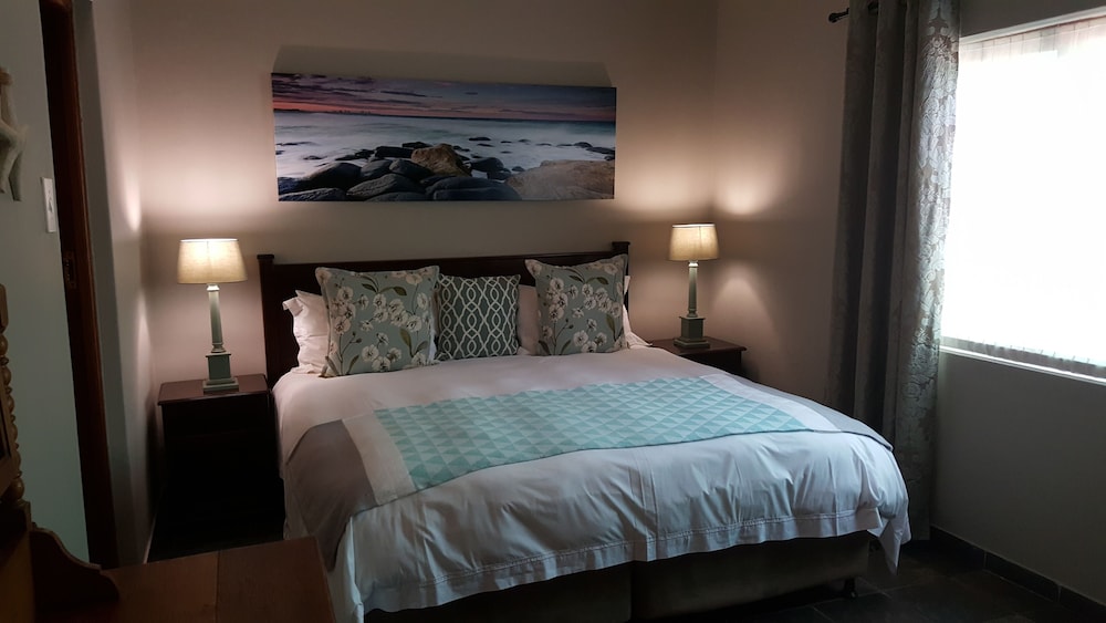 Sandpiper Guest House 9/38