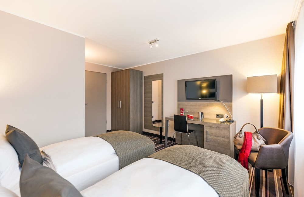 غرفة كومفورت بسرير مزدوج، Leonardo Hotel Nurnberg 3/10
