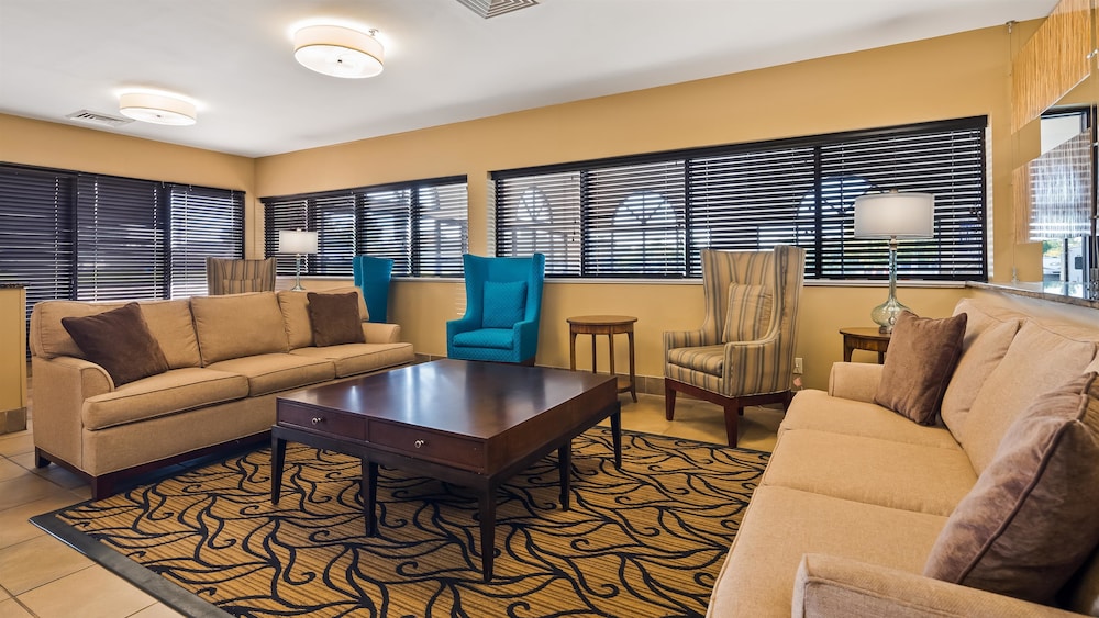 Best Western St. Louis Inn 19/38