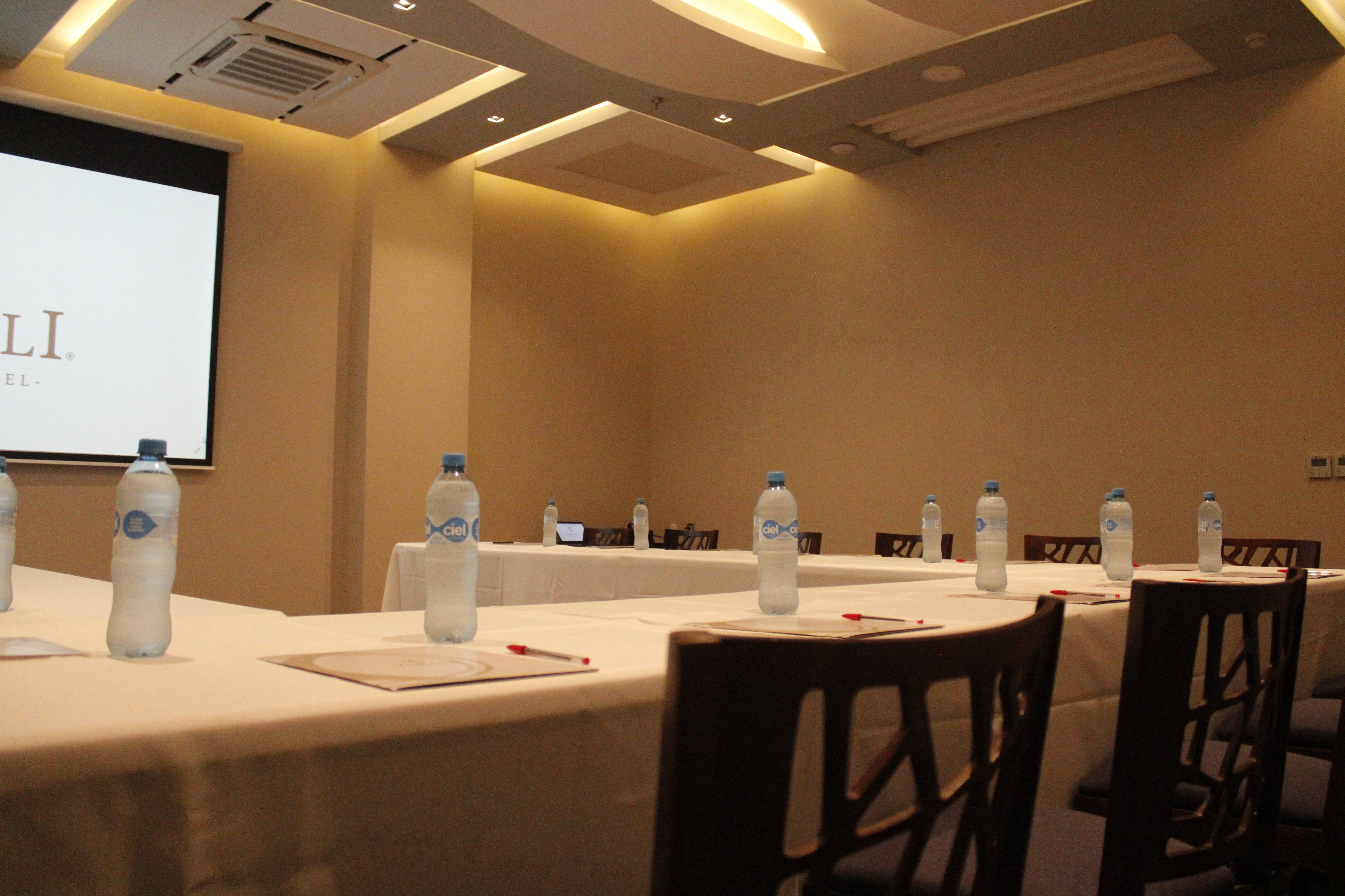 Varali Grand Hotel 27/33