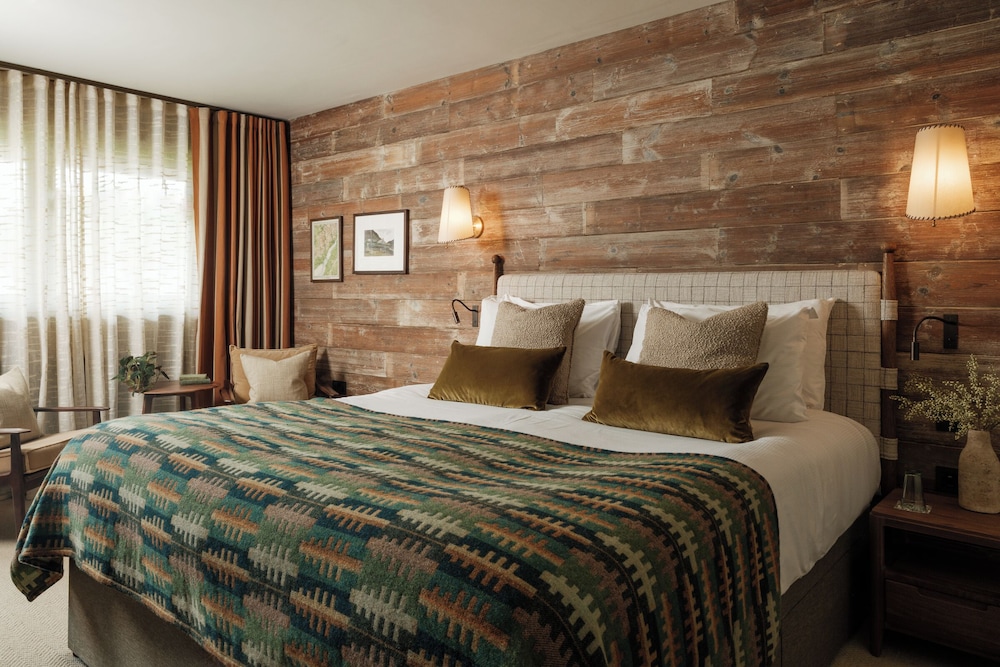 Royal George Hotel 18/50