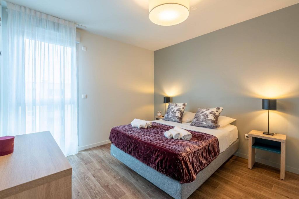 Upgrade, Queen Bed