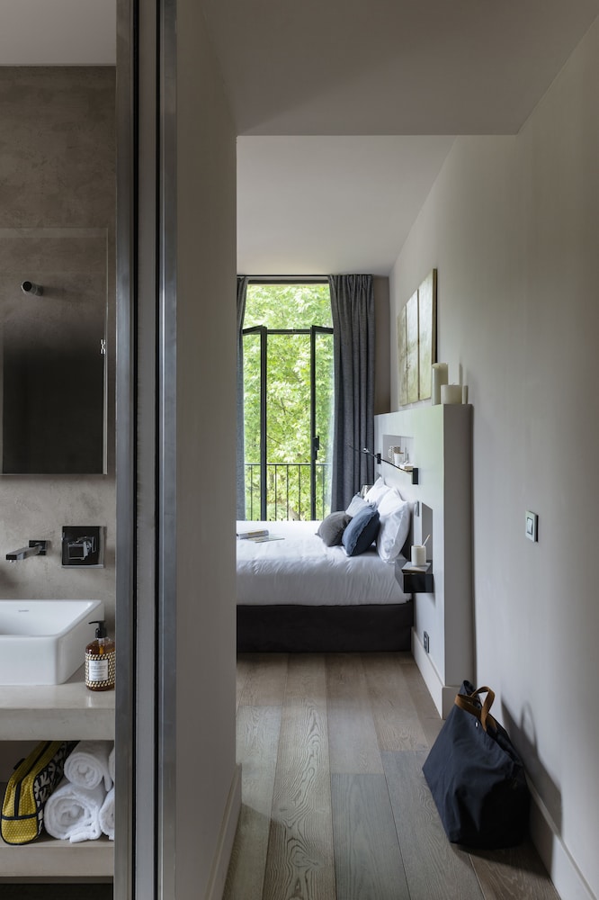 LES LODGES SAINTE VICTOIRE 13/38