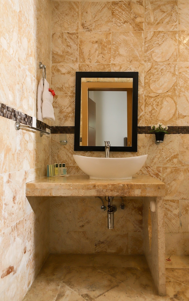 Sybaris Residences 13/50