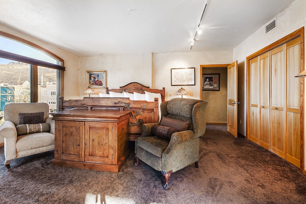 The Caledonian By All Seasons Resort Lodging 54/80