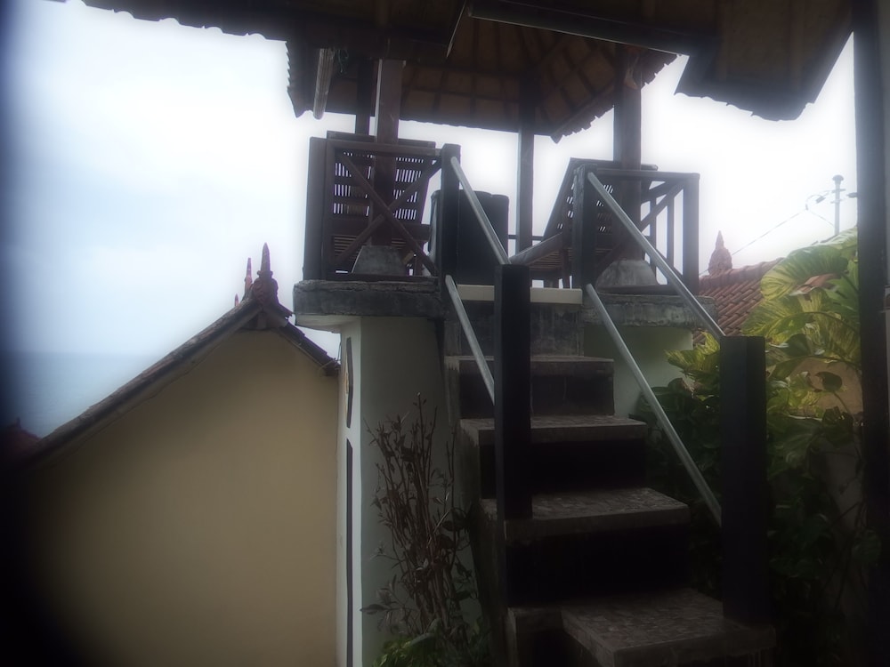 Bukit Indah Home Stay 11/50