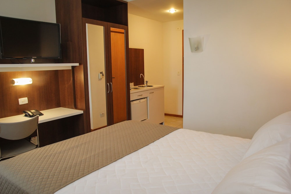 Room at Bristol Centro Civico, CURITIBA