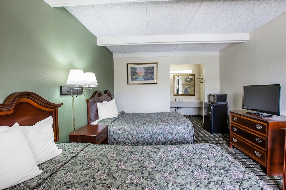 Rodeway Inn Laurens SC 9/24