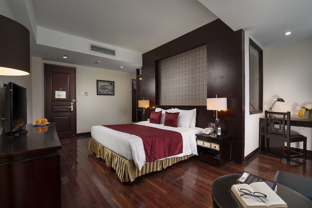 TK123 Hanoi Hotel 12/88
