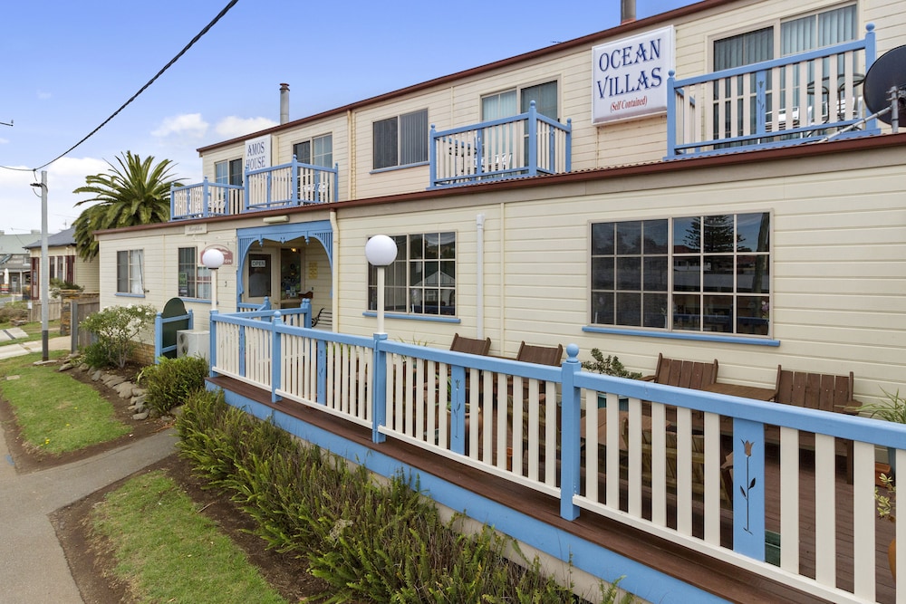 Amos House Swansea Ocean Villas 2/26