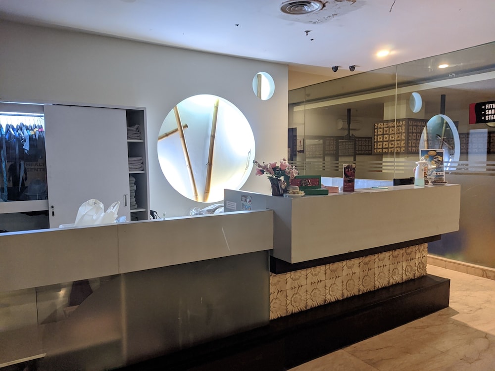 AMALIA HOTEL 6/45