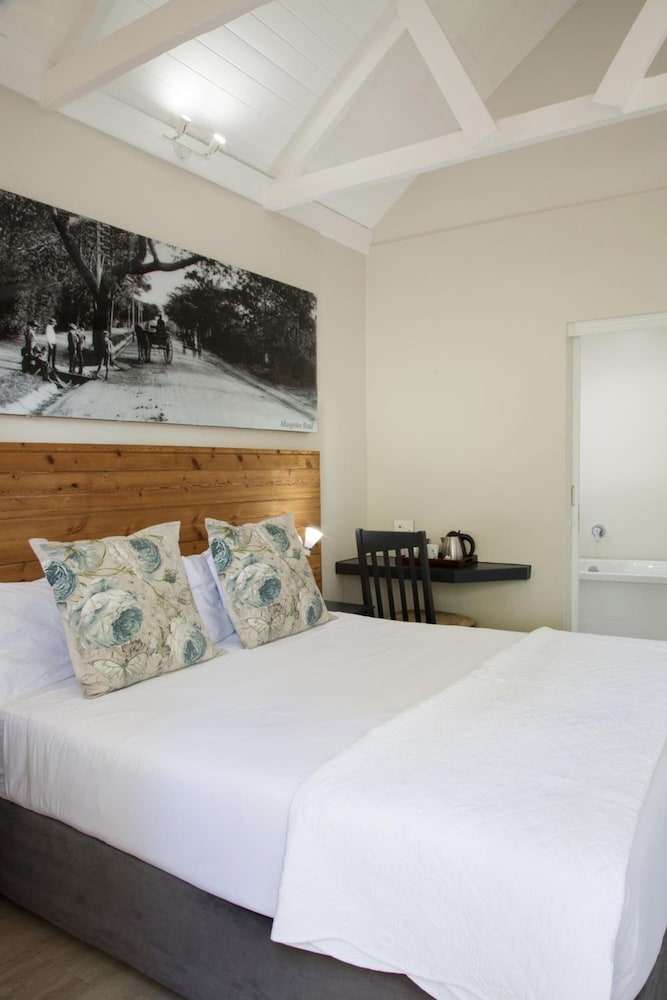 Madeline Grove Bed and Breakfast 19/48