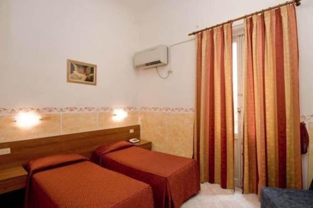 Florence Hotel Palazzuolo 21/47