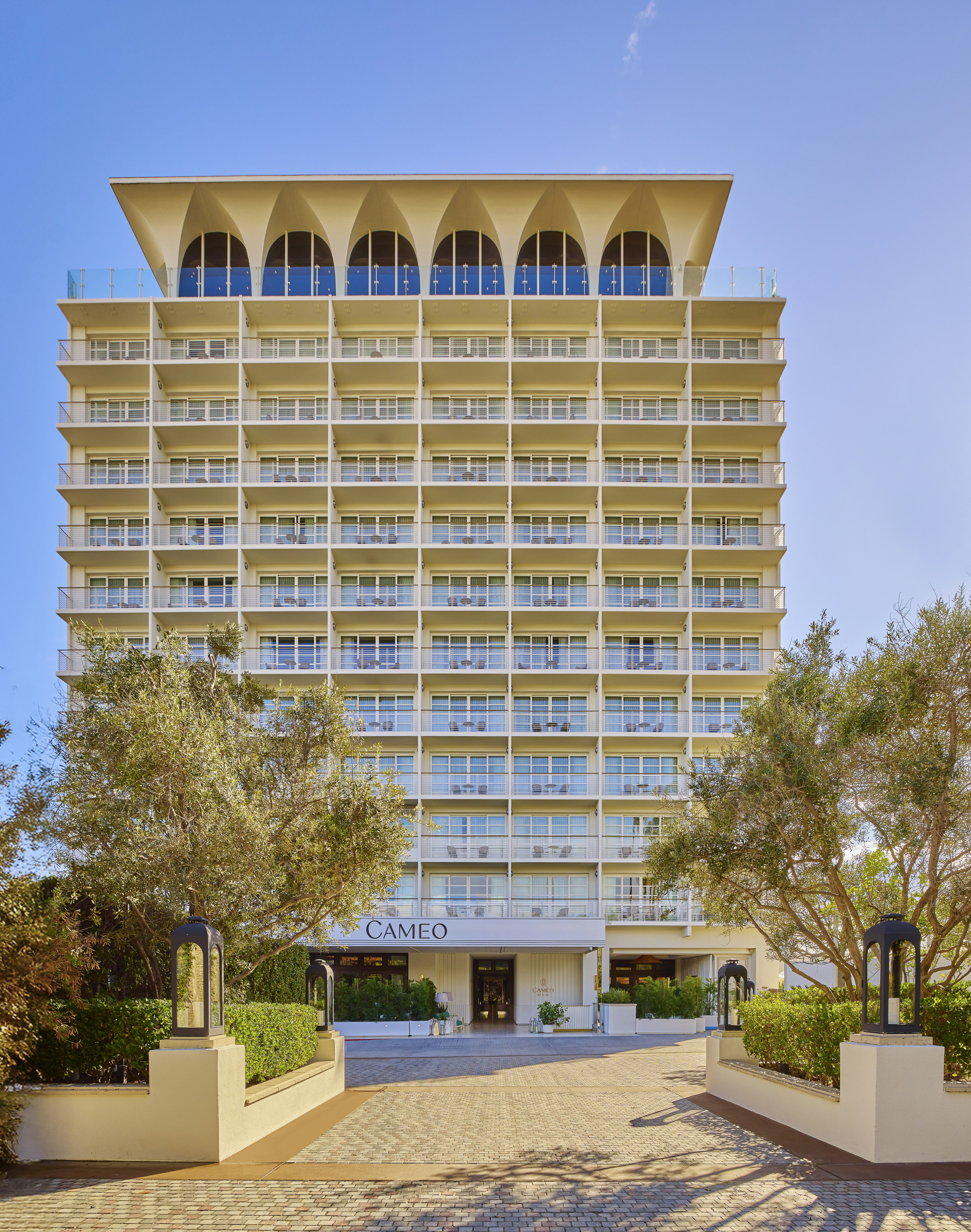 Cameo Beverly Hills, LXR Hotels & Resorts 8/50