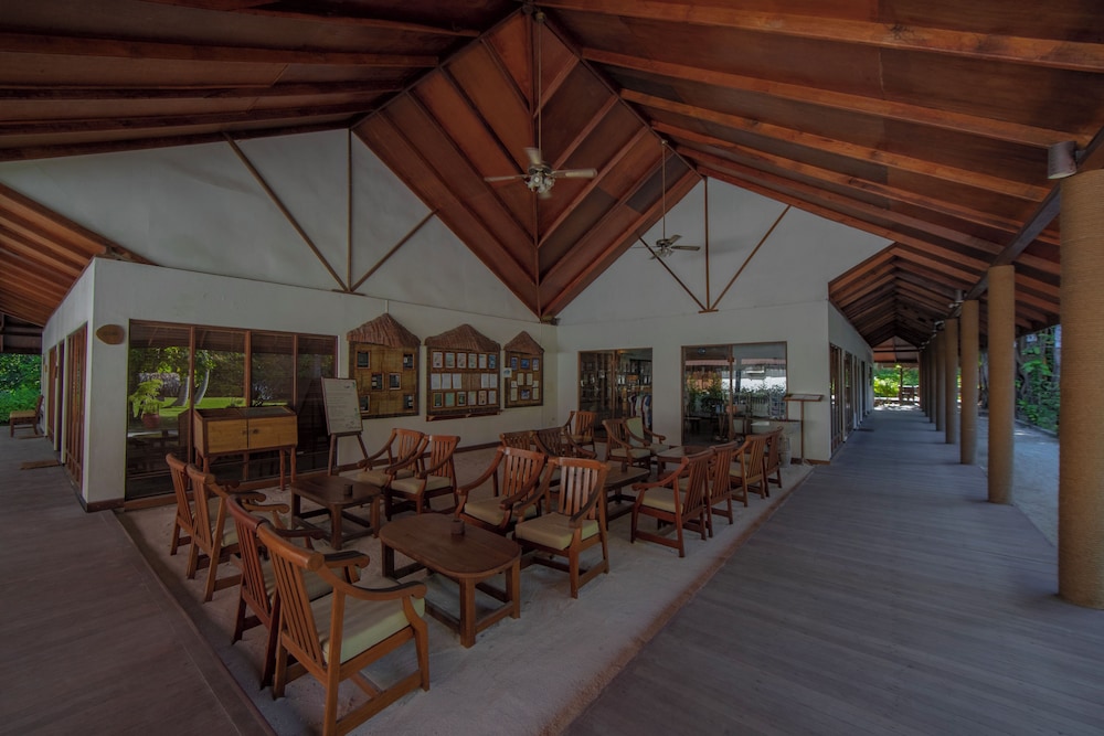 Filitheyo Island Resort 135/151