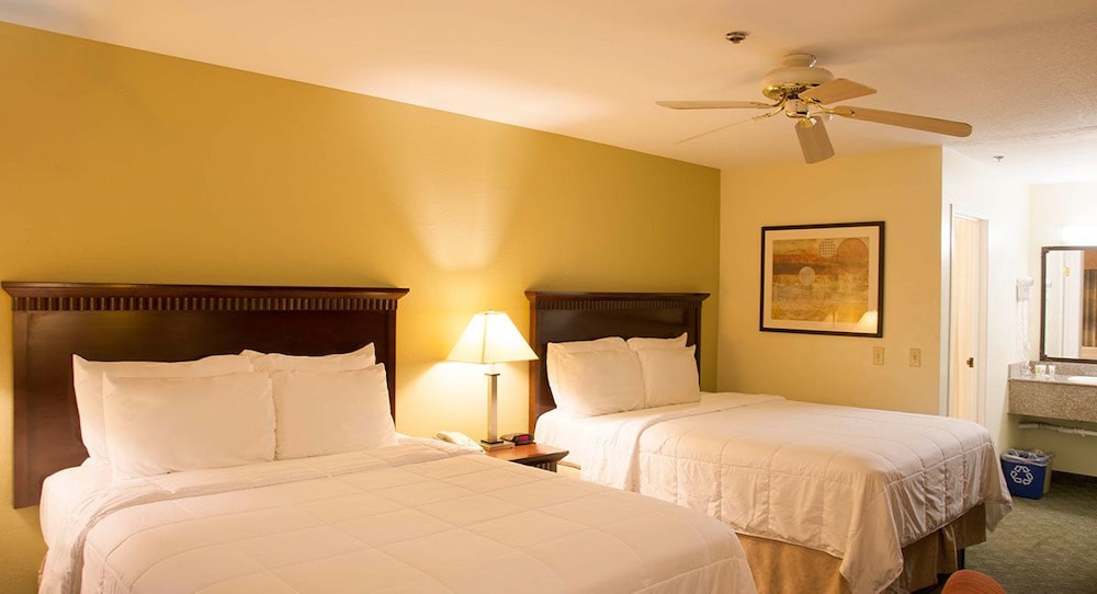 Brawley Inn 18/51