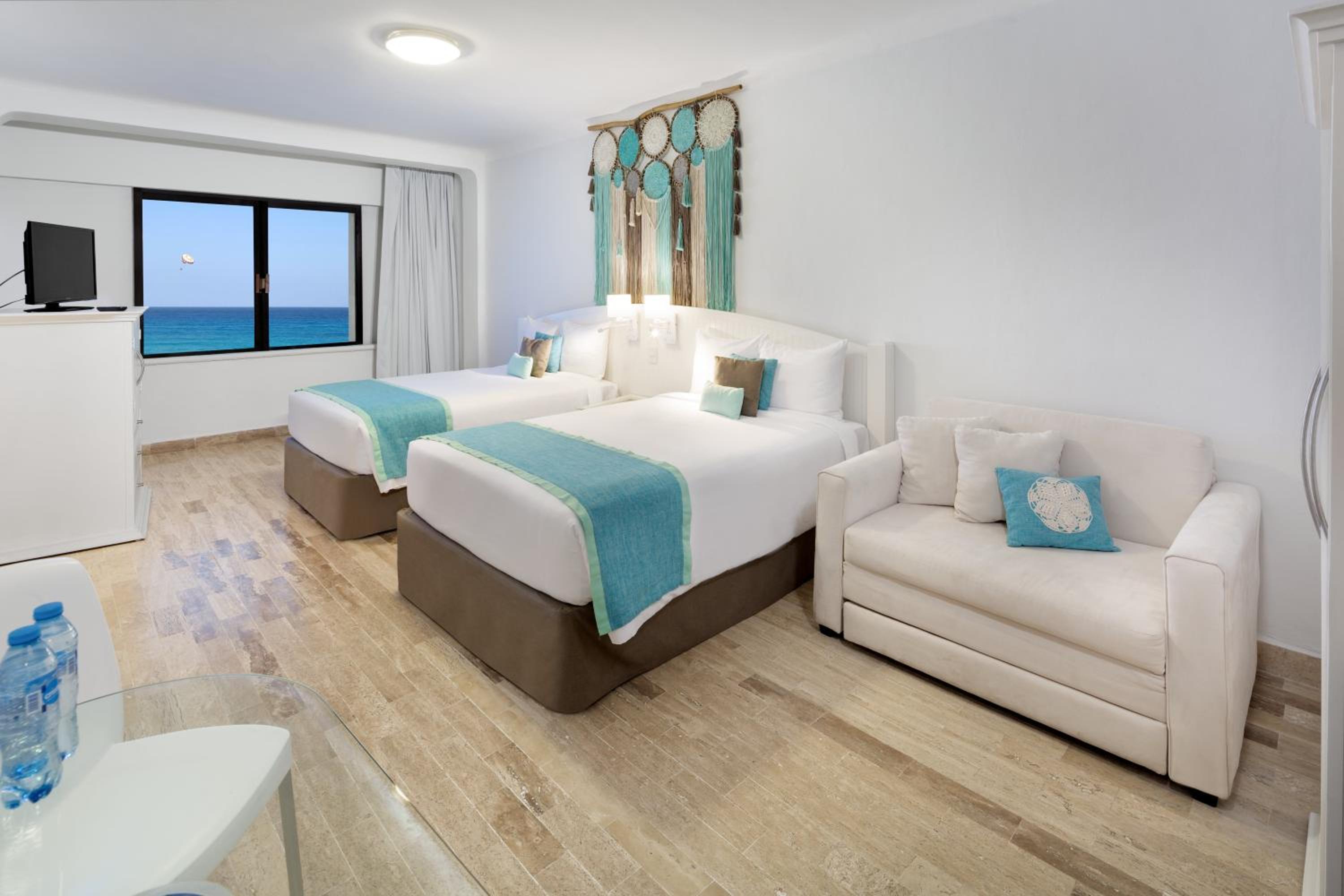 Room at Cyan Cancun Resort & Spa, CANCUN