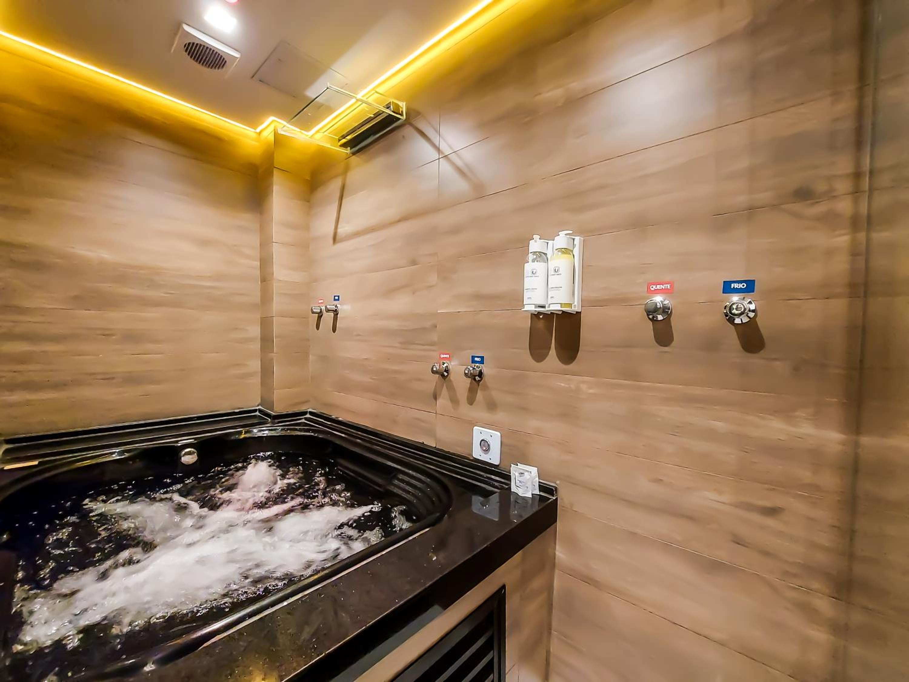 Adrenalina Hotel - Adults Only 30/51