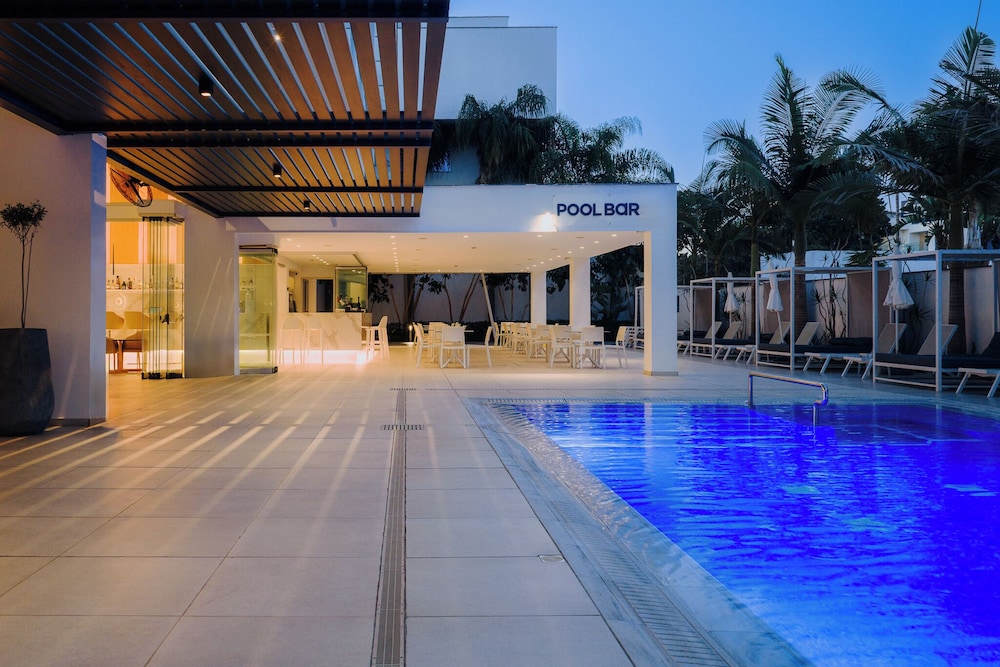 Tasia Maris Seasons Hotel (Adults only) 76/105