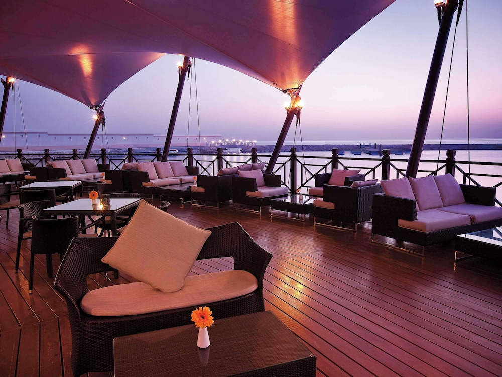 منتجع موڤنبيك شاطئ الخُبر(Movenpick Beach Resort Al Khobar) 54/71