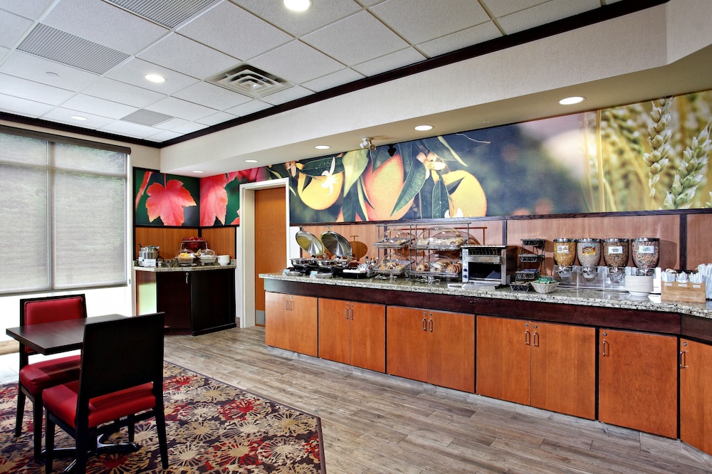 Fairfield Inn And Suites Sudbury 7/36