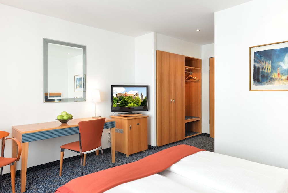 Ringhotel Loew S Merkur 33/59