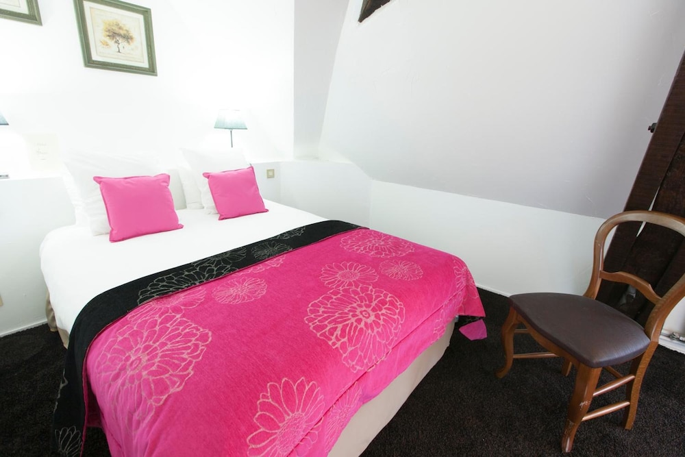 Hotel Athanor 16/46