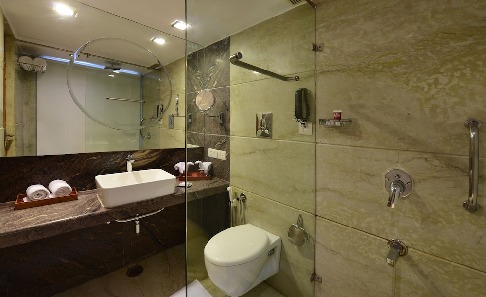 Lords Plaza Jaipur 38/42