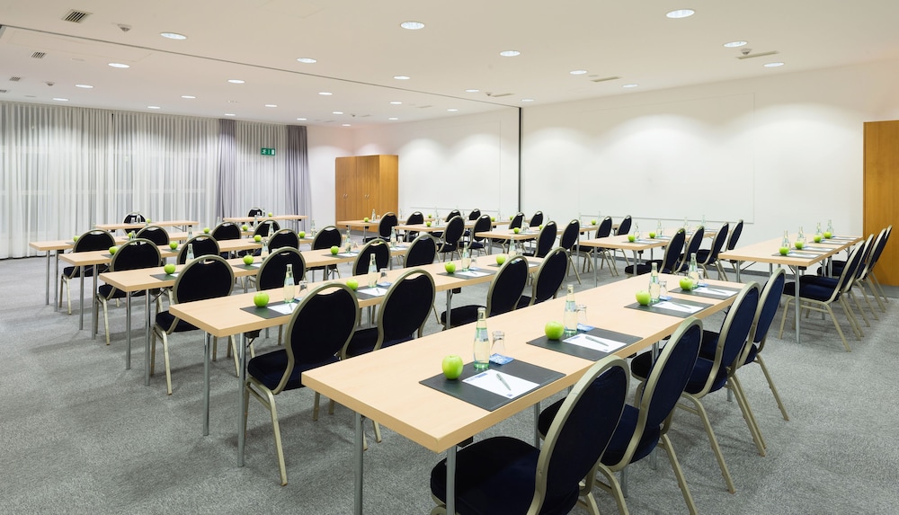 Courtyard by Marriott Dortmund 43/48