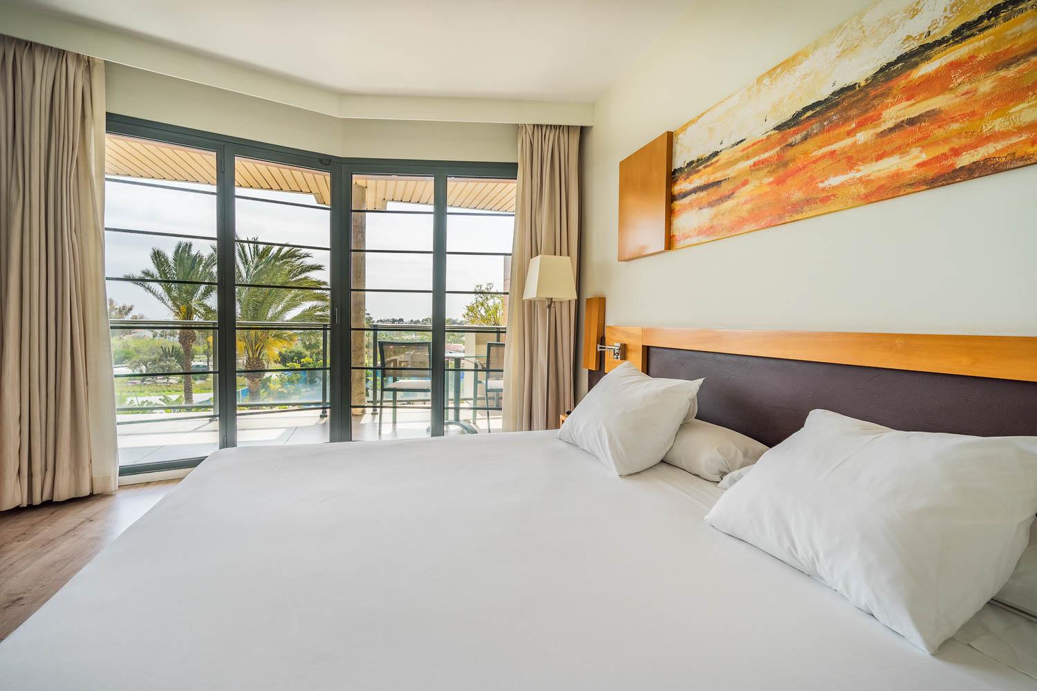 Deluxe, Pool View, Balcony or Terrace