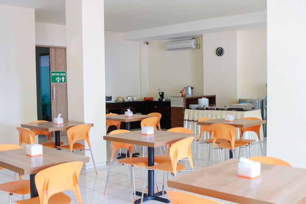 LeGreen Suite Ratulangi 16/25