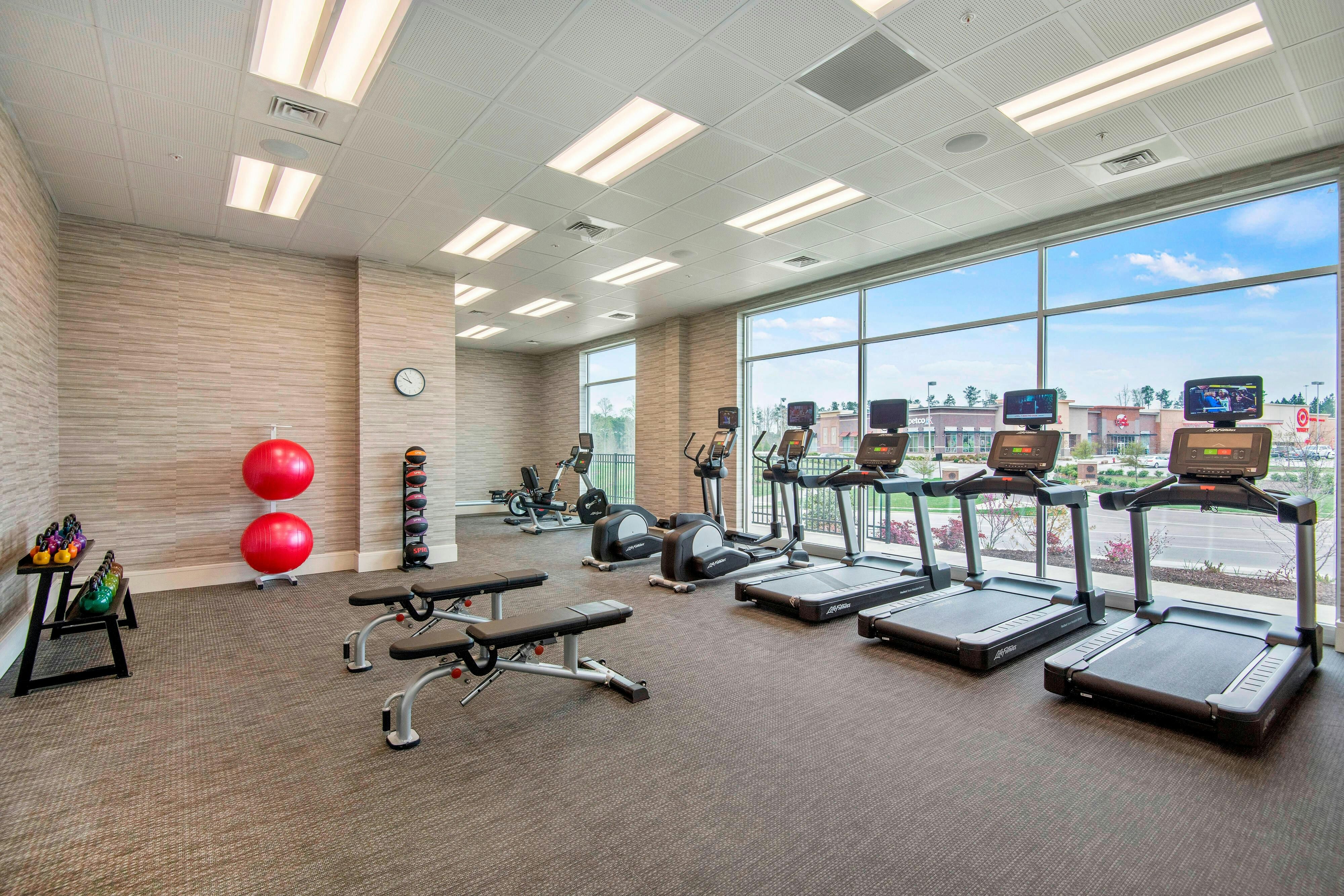 Courtyard By Marriott Raleigh Cary/Parkside Town Commons 26/52