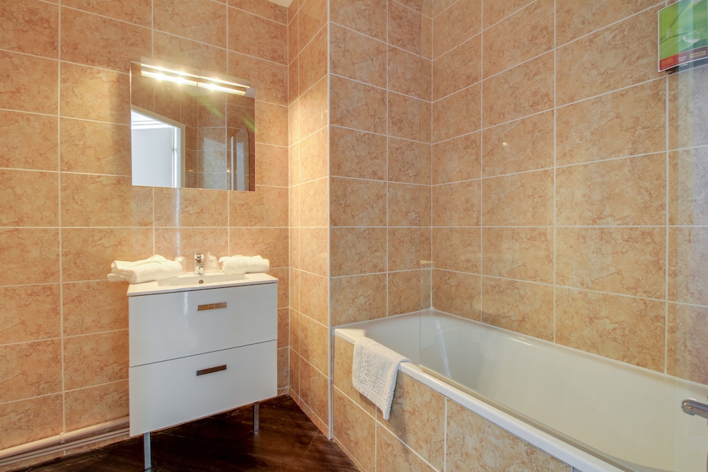 Balladins Dijon Marsannay Hotel 36/67