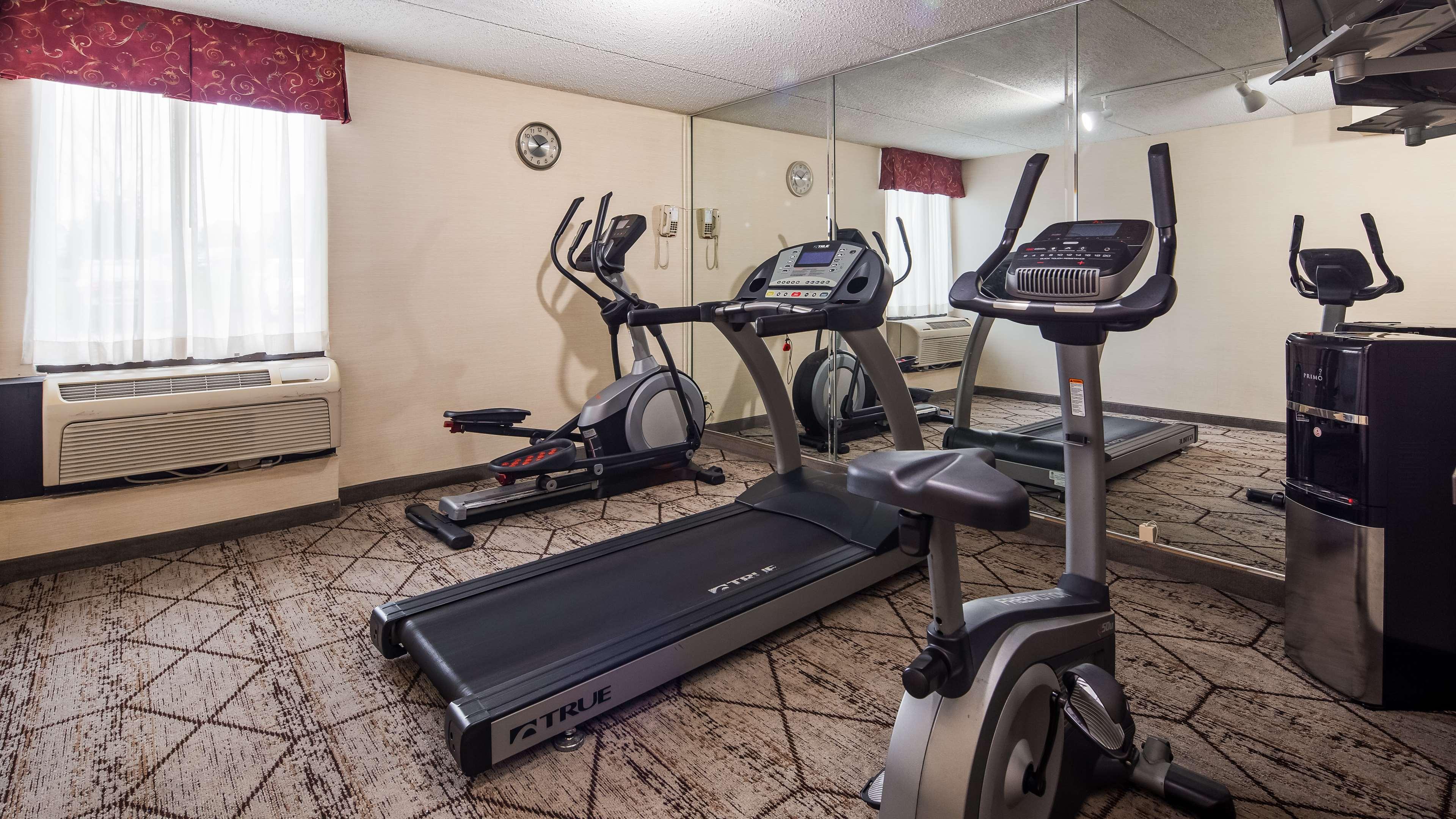 Best Western The Inn At Buffalo Airport 8/18