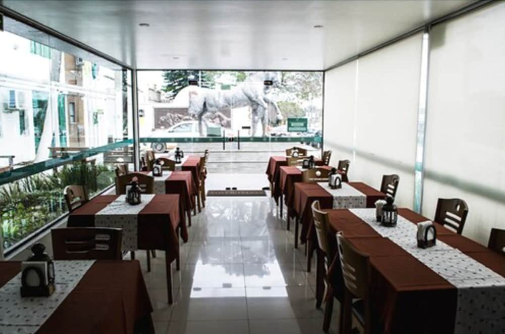 Dalle Hotel 24/27