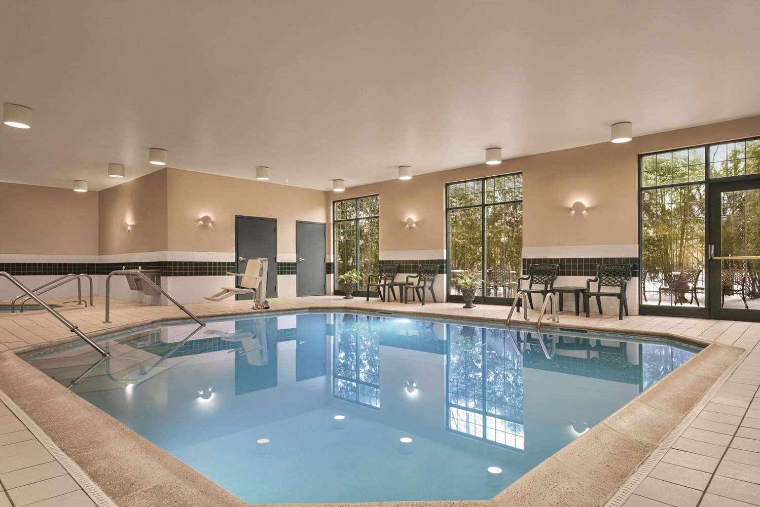 Country Inn & Suites by Radisson Schaumburg IL 15/33